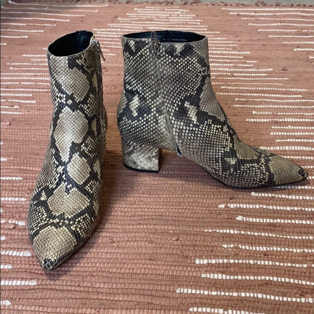 Dolce Vita snake print booties
